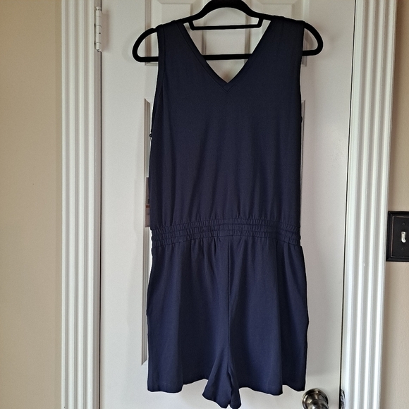 Calvin Klein Size Small Navy Blue Sleeveless Romper NWT - Picture 4 of 9